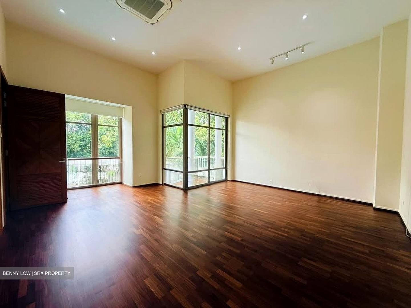 Belmont Road (D10), Detached #549577441